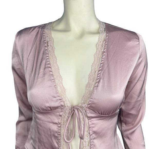 Princess Polly XS Satin Lace Tie Front Lavender Crop Top‎ Long Sleeve Y2K - Picture 3 of 10